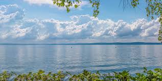Drákói építési szigor a Balatonnál